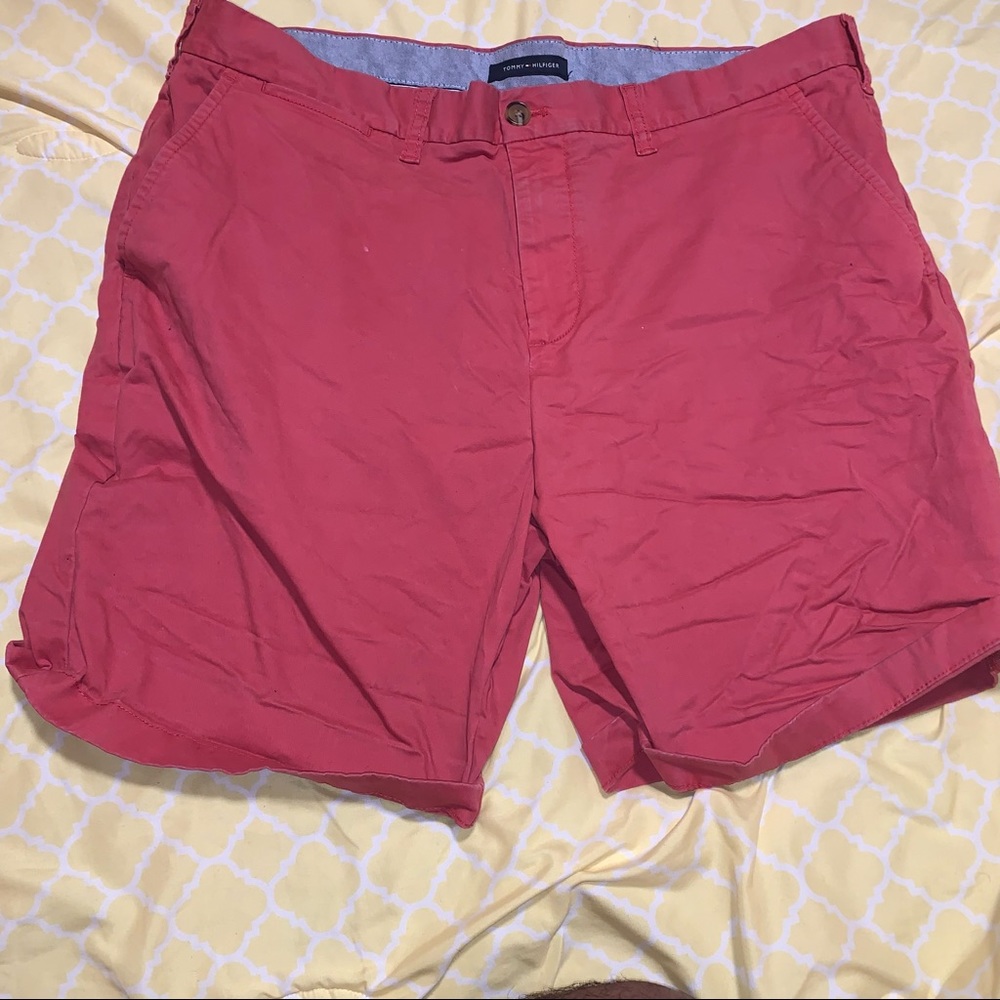 (Size 38) Men's Pink Tommy Hilfiger Cargo Shorts